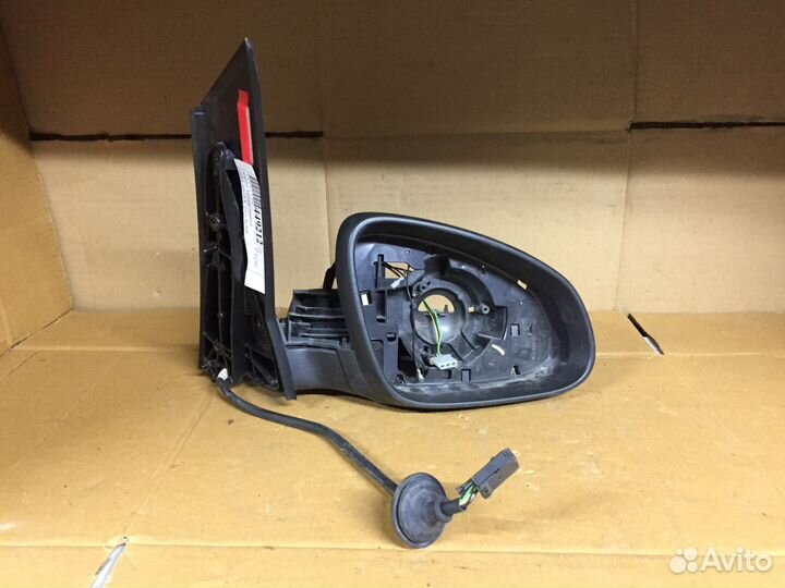 Зеркало правое Opel Astra 2013