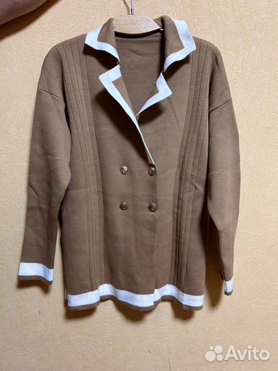 Костюм женский