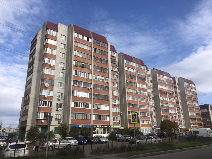 2-к. квартира, 67 м², 8/10 эт.