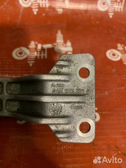 Volkswagen Polo Опора дроссельной заслонки