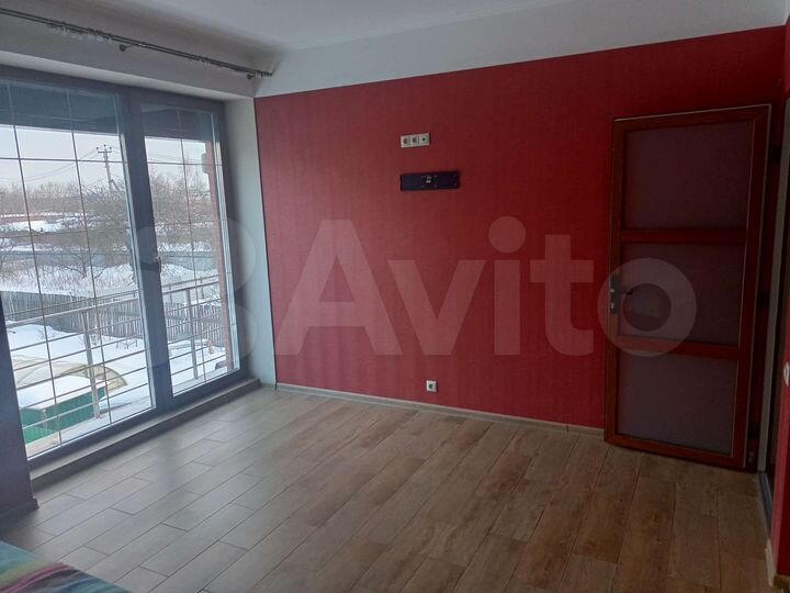 Комната 22 м² в 4-к., 2/2 эт.