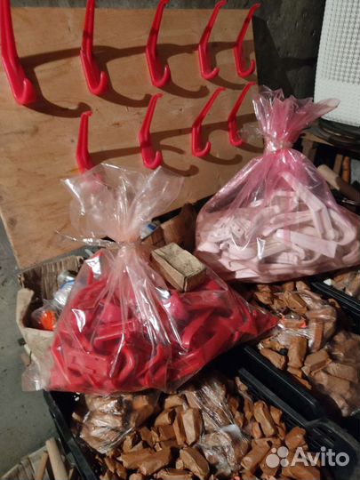 Мебельная фурнитура