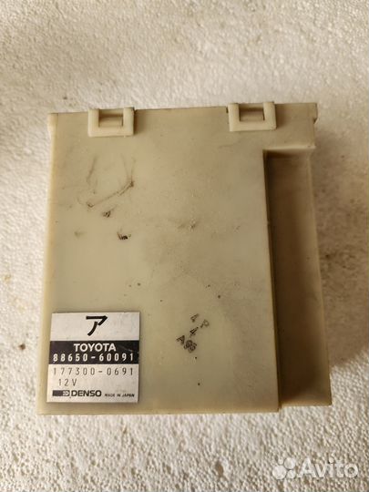 Блок управлeния климaт-контролем Тоyоta lаnd cruis