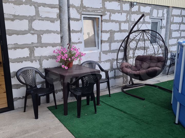 Комната 43 м² в 1-к., 1/2 эт.