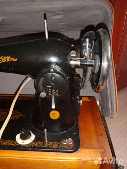 Швейная машинка электрическая