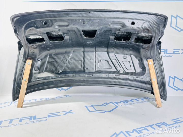 Крышка багажника BMW G30 M5 F90, сухой карбон