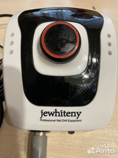 Профессиональный аппарат для маникюра с лампой