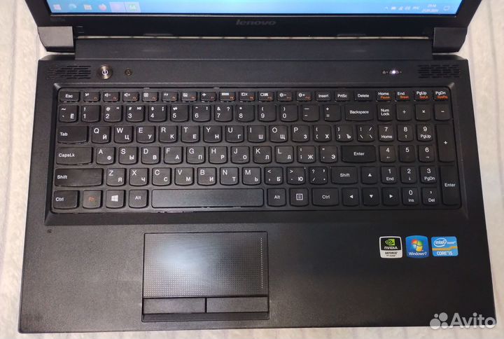 Lenovo B570E (Сore i5/GT410/8GB/SSD/HDD)