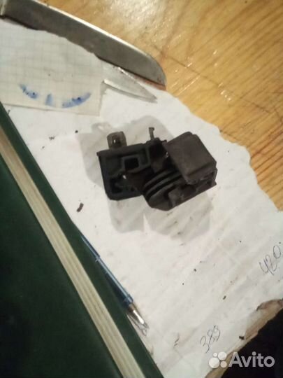 Nissan almera n16 крепление фар