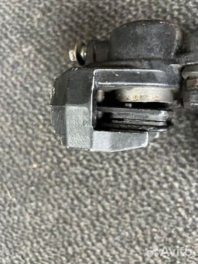 Задний суппорт на питбайк