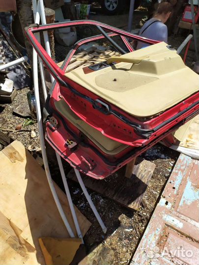 Двери от Мерседеса 190