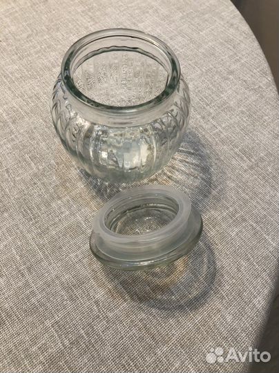 Банка стеклянная с крышкой