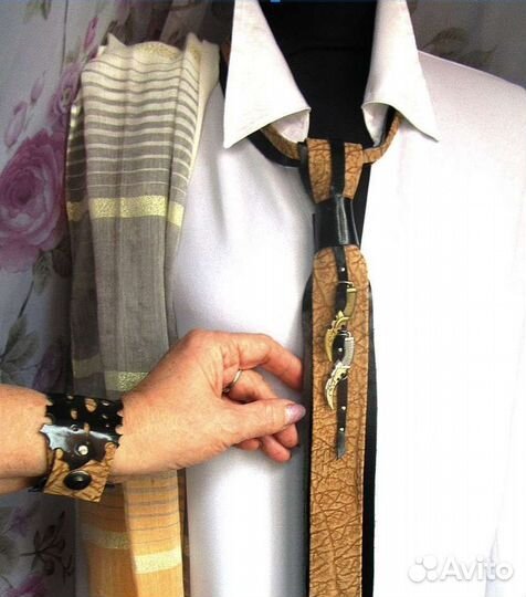 Галстук из кожи Кинжал
