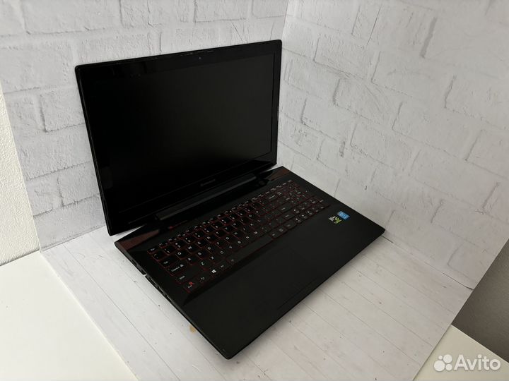 Игровой ноутбук Lenovo Y50-70