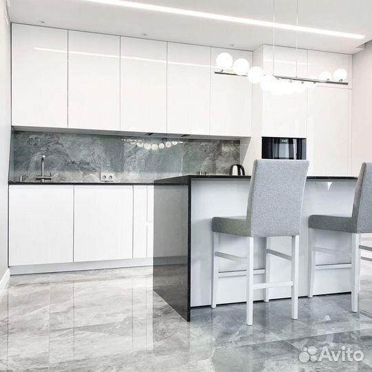 Кухонный гарнитур в современном стиле на заказ