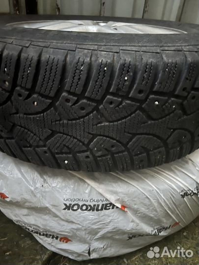 Continental IceContact 2 215/65 R16
