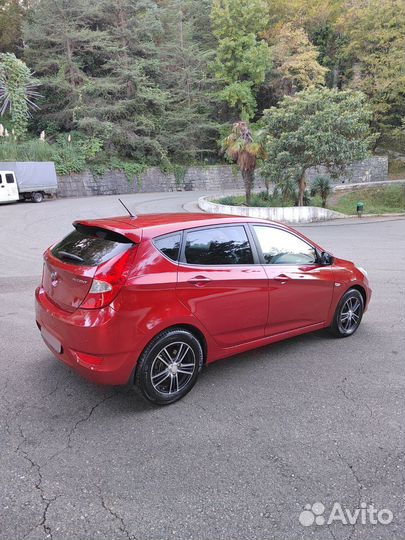 Hyundai Solaris 1.6 AT, 2012, 220 000 км