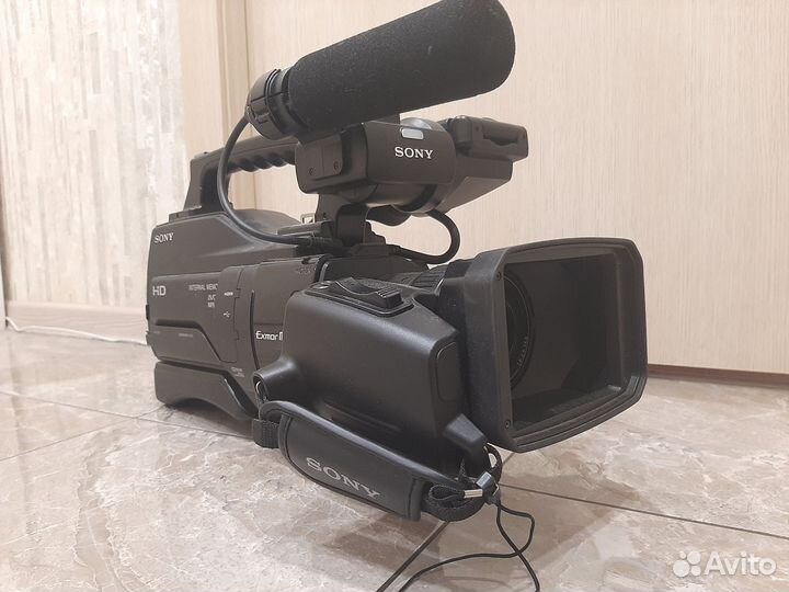 Видекамера Sony HXR-MC1500p
