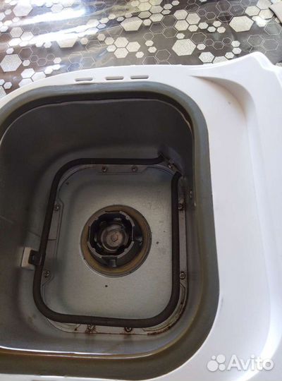 Хлебопечка Saturn