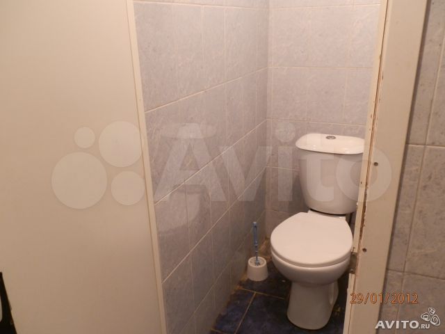 Комната 18 м² в 4-к., 1/5 эт.