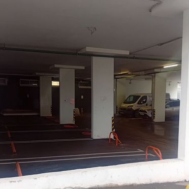 Машиноместо, 14 м²