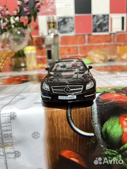 Моделька Mersedes CLS 63 AMG