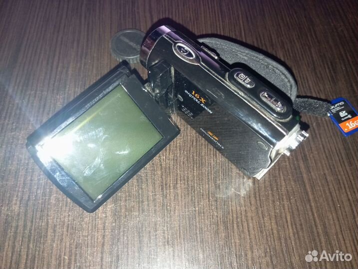 Видеокамера Sony HDR-CX110E