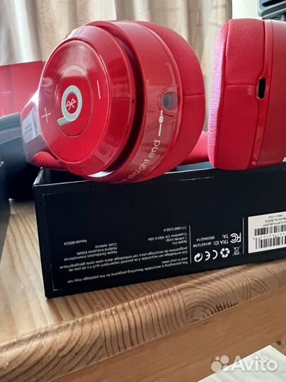 Наушники beats solo2 wireless