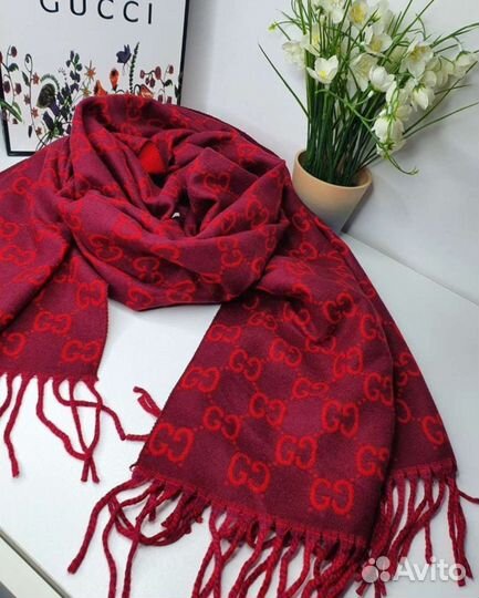 Палантин тёплый как новый