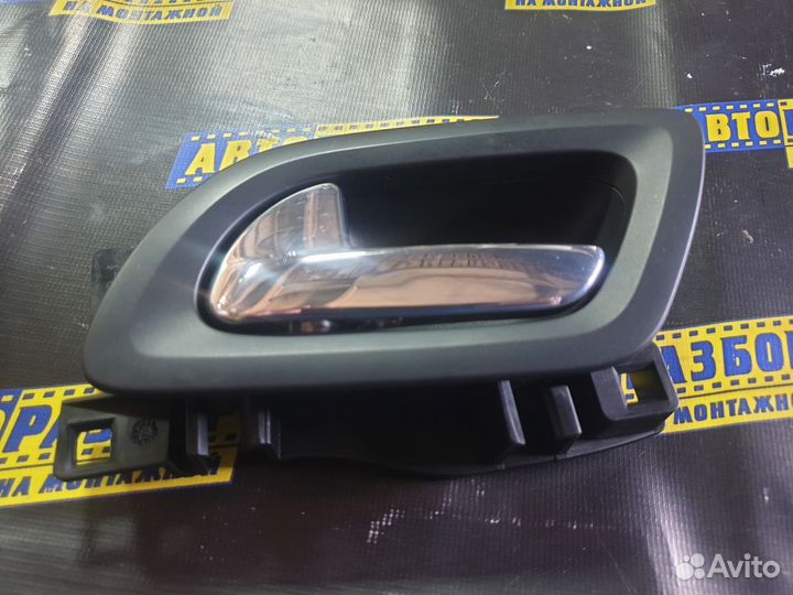 Ручка двери задней внутренняя левая Peugeot 308