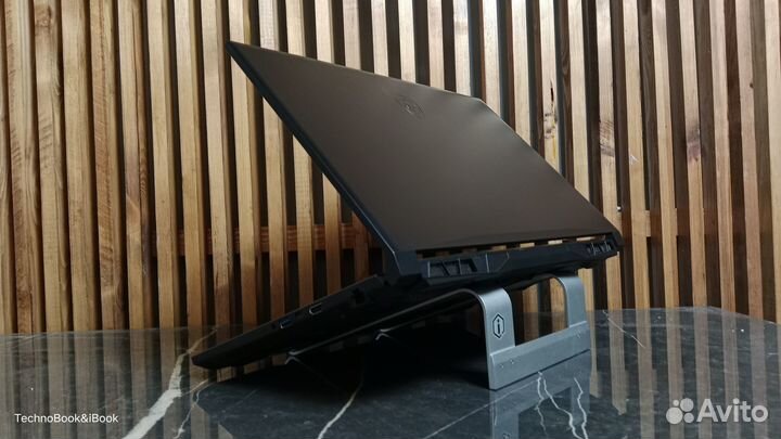 Игровой ноутбук MSI Katana GF76 на RTX