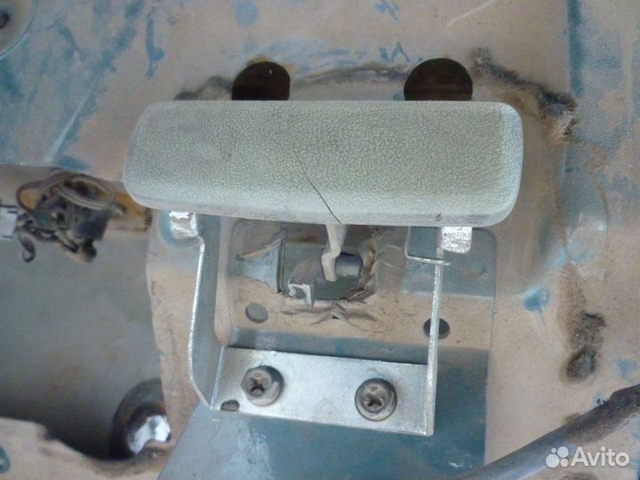 Ручка крышки багажника SsangYong Musso