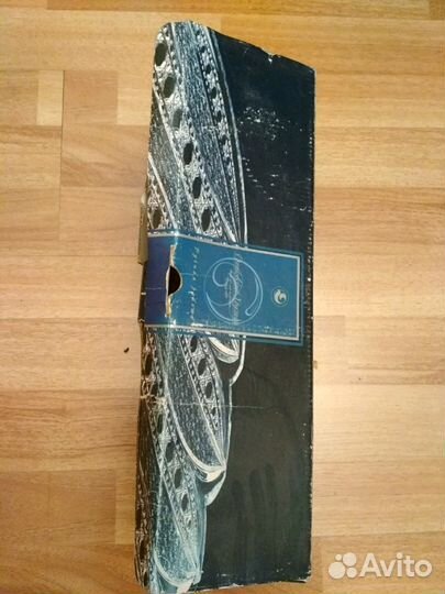 Графин и стопки хрустальные