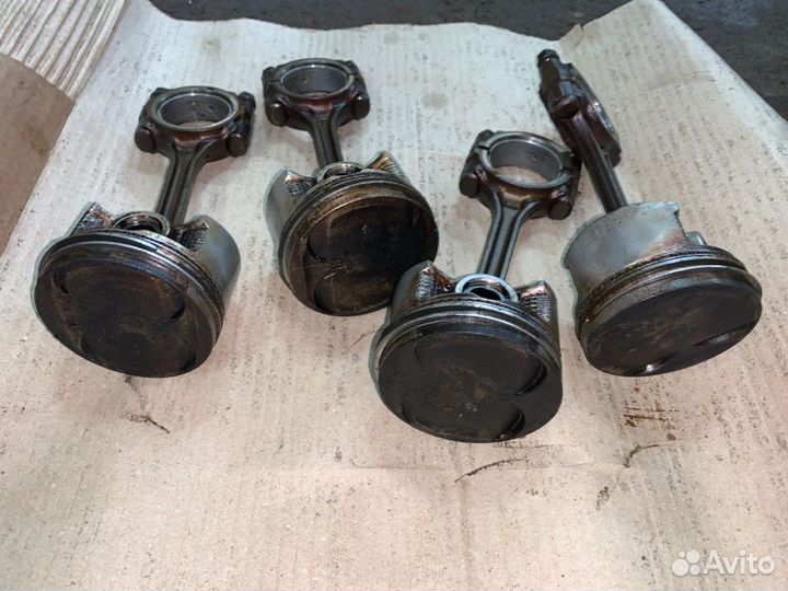 Поршень Honda Civic aero deck D14A8 1998