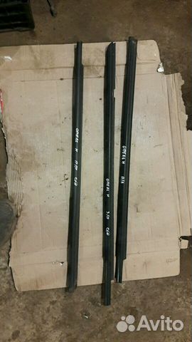 Накладка двери бархотка Опель Астра Н седан