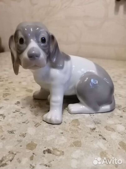 Собака фарфор