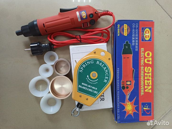 Укупорщик / Укупорочная машина / Ручной укупорщик