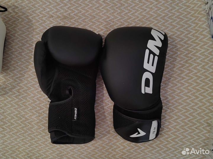 Боксерские перчатки 10 oz детские