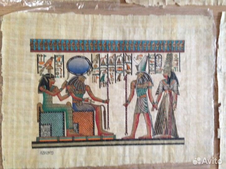 Декоративные тарелка и картины на папирусе Египет