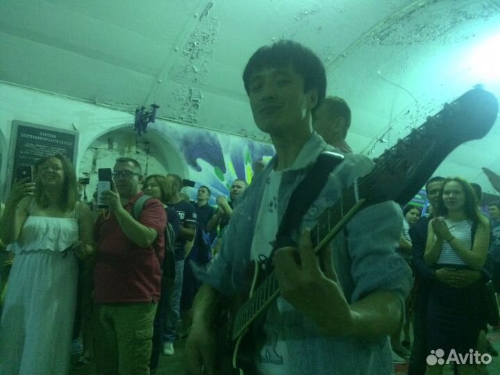 Музыкант-гитарист