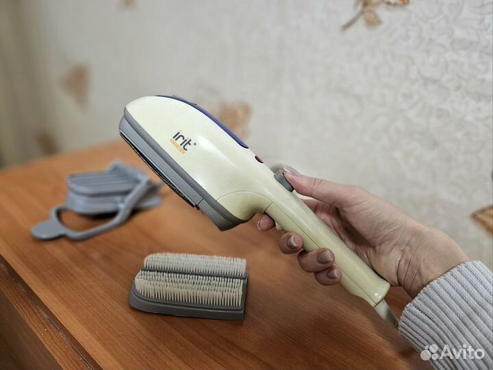 Ручной пароочиститель