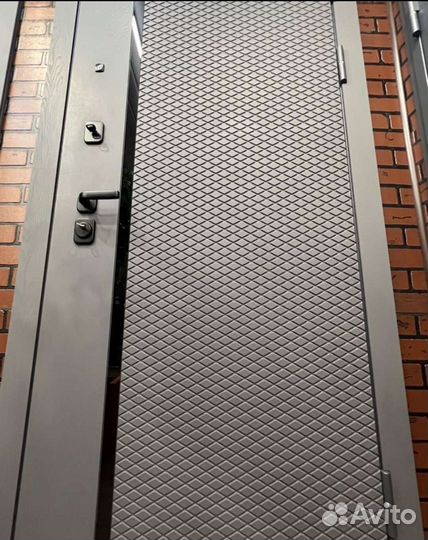 Входные двери люксор