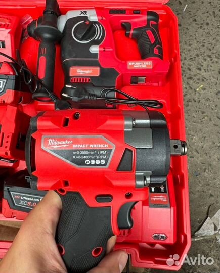 Набор инструментов Milwaukee 4in1 (Арт.51500)