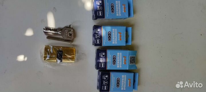 Лечинка для замка новая