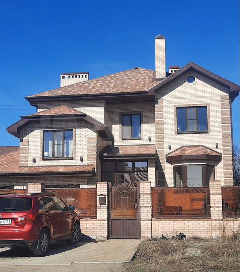 Дом 410 м² на участке 6 сот.