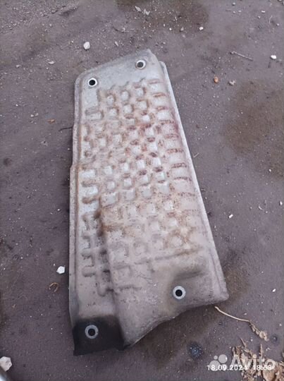 Термозащита стартера 4G69 Outlander CU Grandis