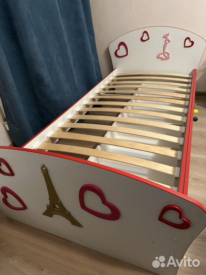 Кровать для девочки бу