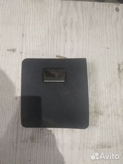 Крышка блока предохранителей Hyundai Solaris