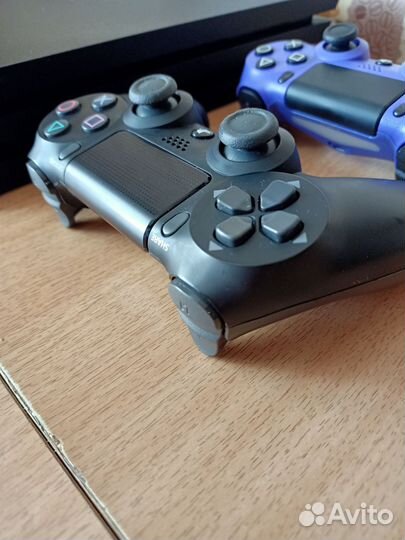 Sony ps4 PRO. Два геймпада. Гарантия