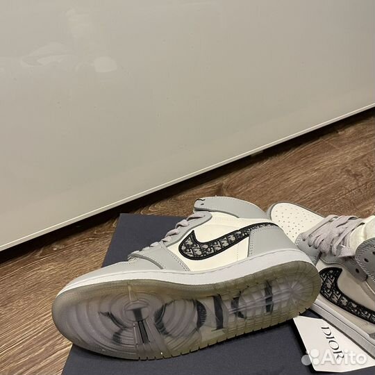 Кроссовки Nike Air Dior Новые